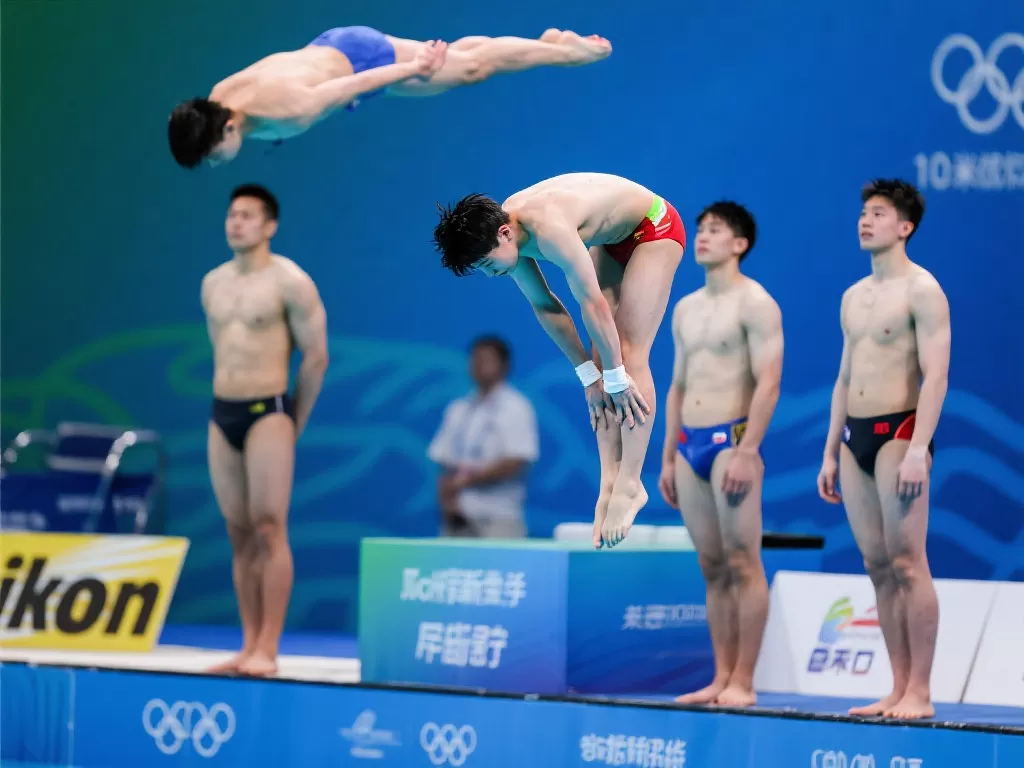 跳水世界杯总决赛：男子10米台巅峰对决